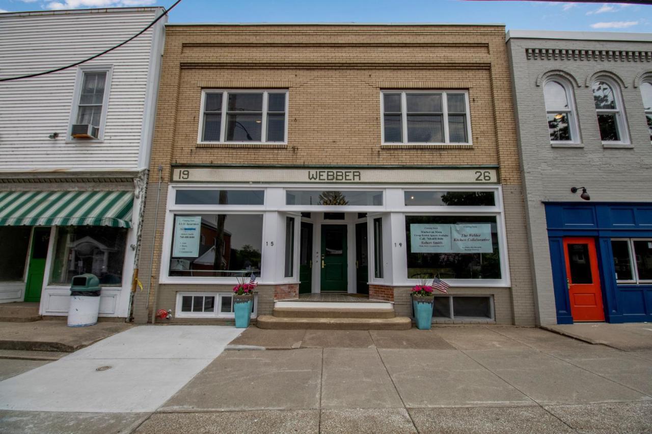 Webber Hotel Lyndonville エクステリア 写真